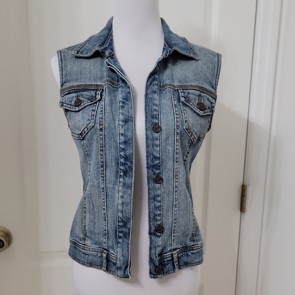 RARE Vintage MaxAzria Size XXS Denim Sleeveless Vest, Gently Used Condition - Picture 1 of 11